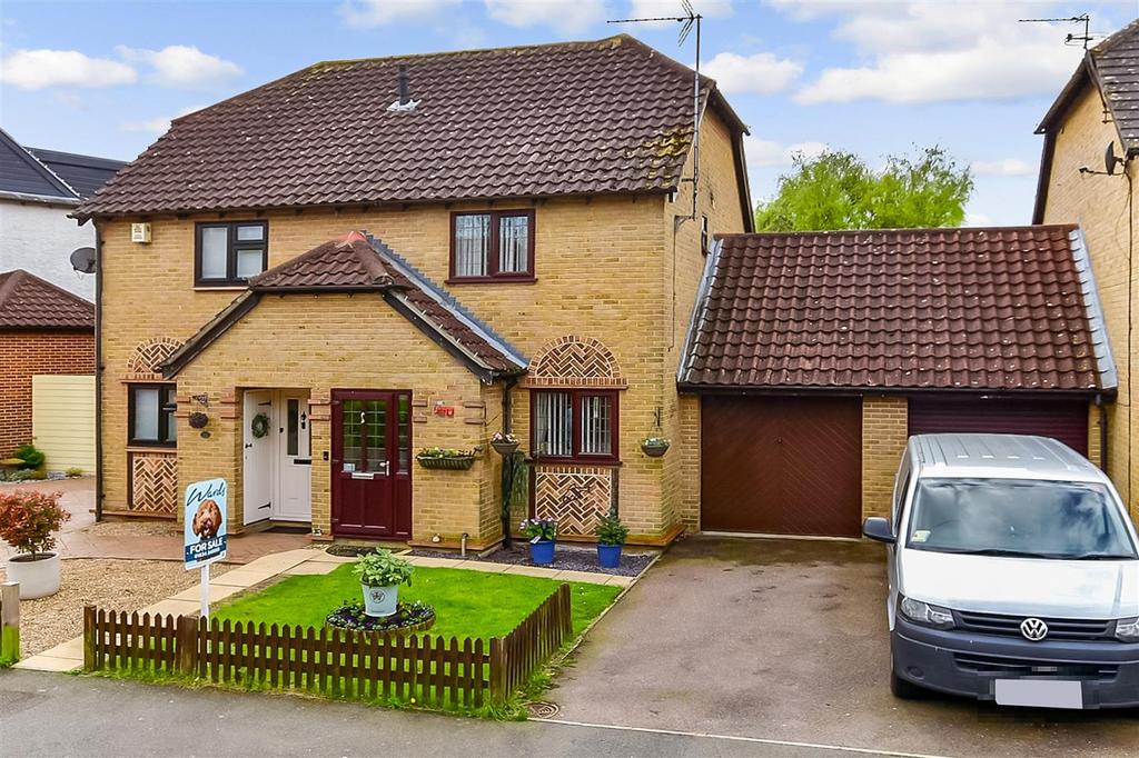 Low Meadow, Halling, Kent 2 bed semidetached house for sale £350,000