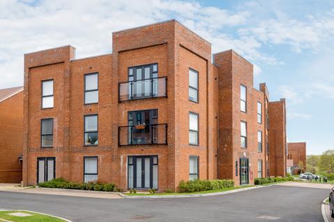 2 bedroom apartment for sale, Birkdale Close, Chatham, Medway