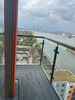 2 bedroom apartment to rent, Jigger Mast House, Mast Quay, London