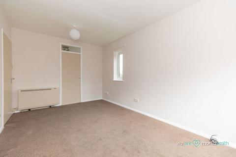 Flat 17, Hallam Cliff, 32 Crabtree Lane, Sheffield, S5 7AY