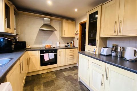 4 bedroom semi-detached house for sale, Commercial Road, Surrey TW18