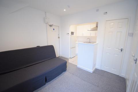 Studio to rent, Canton, Cardiff