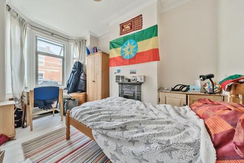 3 bedroom terraced house to rent, Cardigan Road,  Reading,  RG1