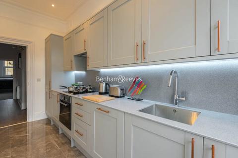2 bedroom apartment to rent, Southwell Gardens, London SW7