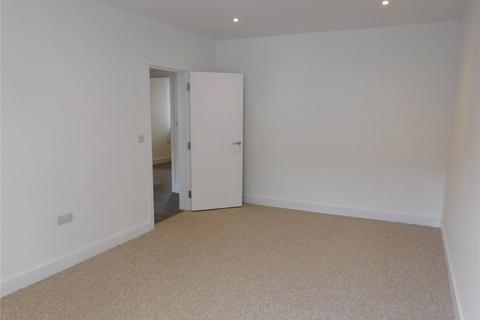 3 bedroom apartment to rent, Broad Street, Somerton, TA11