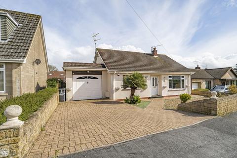 3 bedroom detached bungalow for sale, Mendip Drive, Frome, BA11