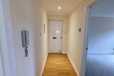 2 bedroom flat to rent, Abernethy Quay, Maritime Quarter, Swansea Marina, SA1 1UF