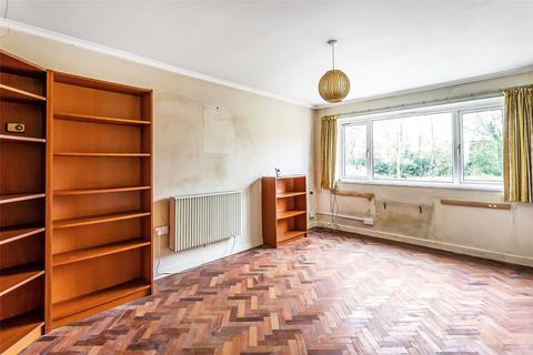 17 Windfield, Leatherhead, KT22 8UG