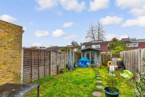 98 Millfield, New Ash Green, Longfield, DA3 8HN