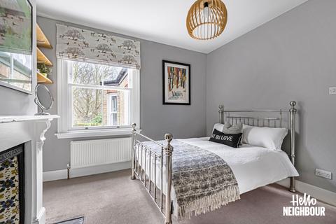 3 bedroom maisonette to rent, Whorlton Road, London, SE15