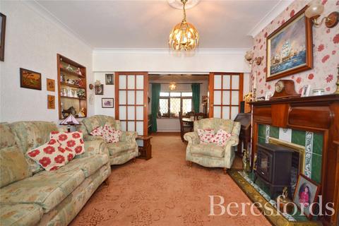 3 bedroom end of terrace house for sale, Seymer Road, Romford, RM1