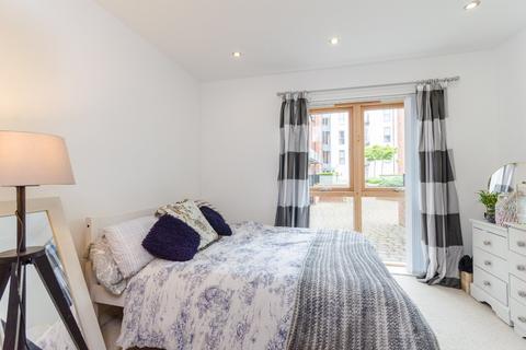 2 bedroom flat for sale, Cordwainers Court, Hungate, York, YO1