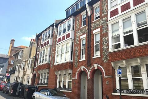 2 bedroom apartment to rent, Burlington Street, Kemptown, Brighton BN2 1AU