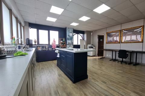 Property to rent, Metro Business Centre, London