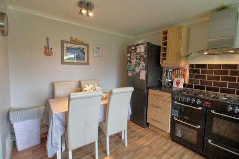 57 Fennells, Harlow, CM19 4RN