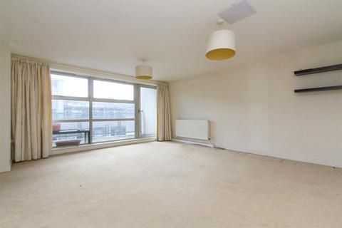 2 bedroom apartment to rent, Wellend Villas, Springfield Road BN1