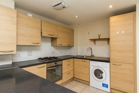 2 bedroom apartment to rent, Wellend Villas, Springfield Road BN1