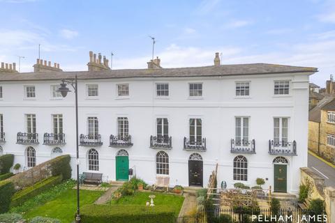 4 bedroom townhouse for sale, Rutland Terrace, Stamford, PE9