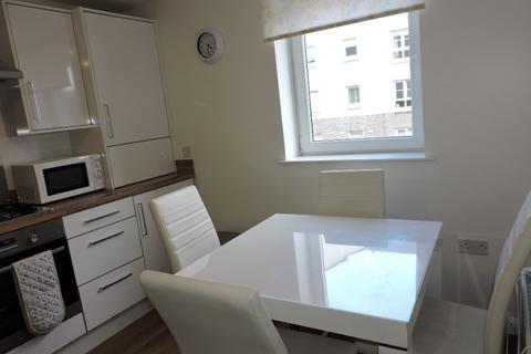 2 bedroom flat to rent, 105 Urquhart Road Urquhart Court, City Centre, Aberdeen, AB24