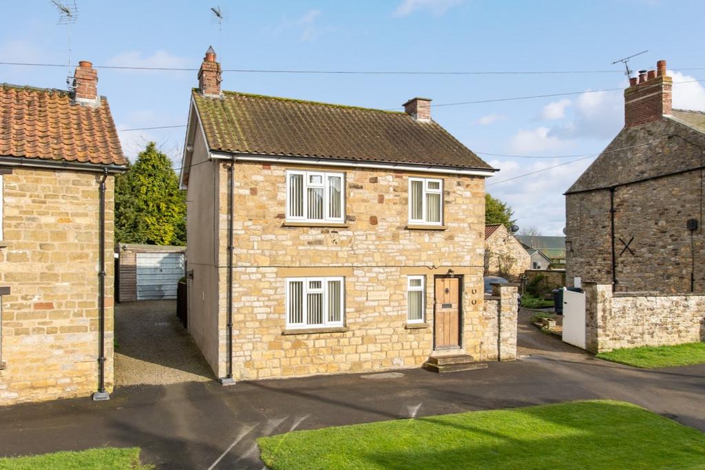 Main Street, Sinnington YO62 2 bed detached house for sale £390,000