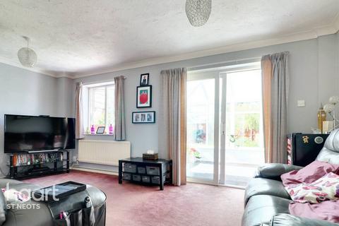 3 bedroom detached house for sale, Balmoral Way, St Neots