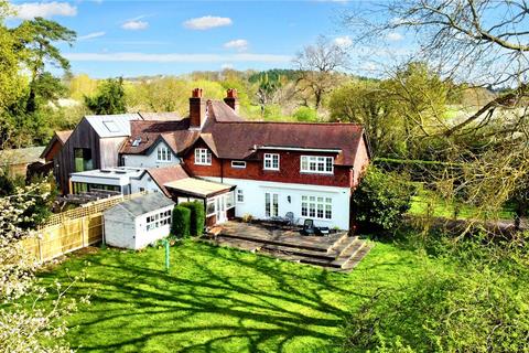4 bedroom semi-detached house for sale, Woodlands Road, Oxshott, Leatherhead, Surrey, KT22