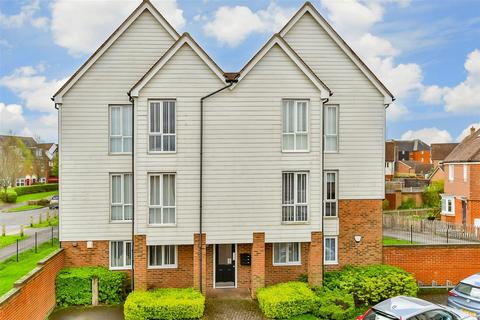 2 bedroom apartment for sale, Crocus Drive, Sittingbourne, Kent