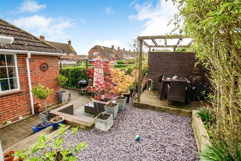52 Buffins Road, Odiham, Hook, RG29 1PA