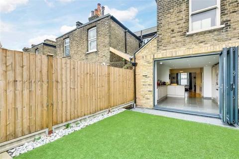 4 bedroom terraced house for sale, Alexandria Road, London, W13