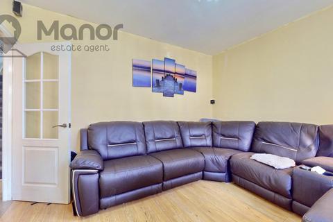 346 Strone Road, London, E12 6TN