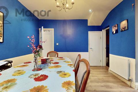 346 Strone Road, London, E12 6TN