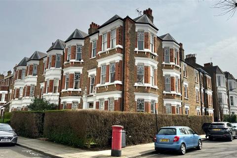 3 bedroom apartment to rent, London NW6