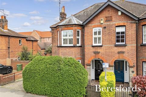 4 bedroom semi-detached house for sale, Hutton Road, Shenfield, CM15
