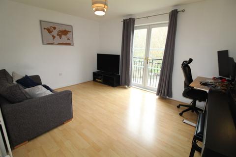 2 bedroom flat for sale, Broom Mills Road, Farsley