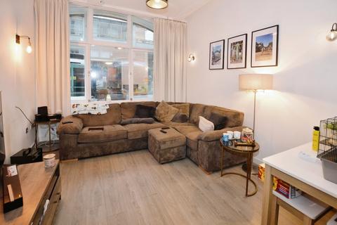 1 bedroom flat for sale, China House, The Village, Manchester, M1