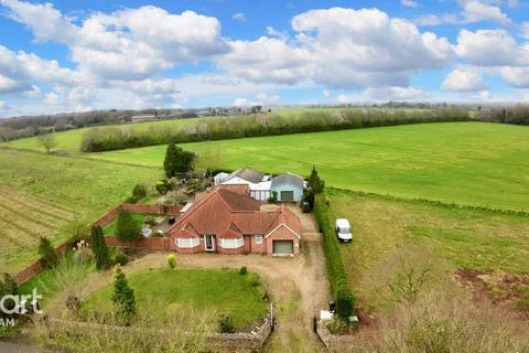 5 bedroom detached bungalow for sale, Elmham Road, Beetley