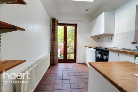 2 bedroom terraced house to rent, Priests Lane, Shenfield