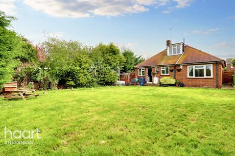 3 bedroom bungalow for sale, Barton Hill Drive, Minster on sea