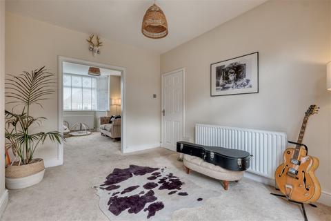 36 Chadwick Avenue, Rednal, Birmingham, B45 8EE