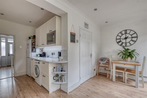 36 Chadwick Avenue, Rednal, Birmingham, B45 8EE