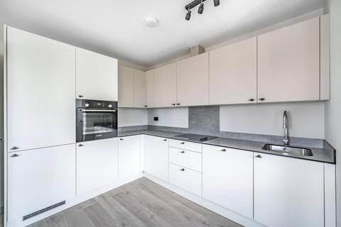 1 bedroom apartment for sale, Kingston Road, Surrey TW18