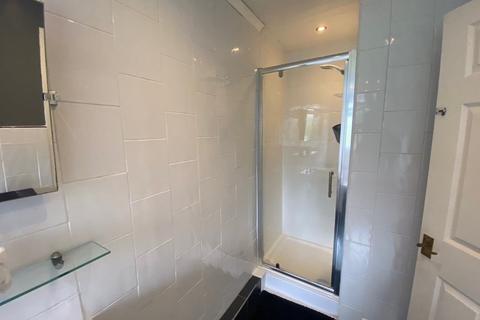 22 Whitegate Lane, Chadderton, Oldham, OL9 8LS