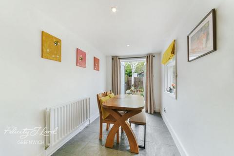 3 Plumbridge Street, London, SE10 8PA