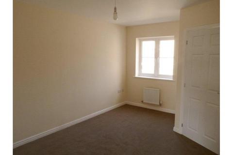 3 bedroom end of terrace house to rent, Chillingham Drove, Bridgwater TA6