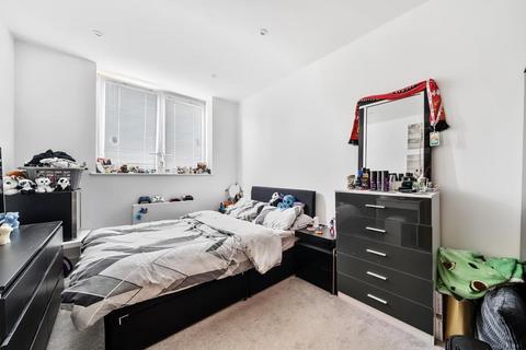 2 bedroom flat for sale, Bracknell,  Berkshire,  RG12