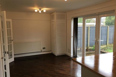 3 bedroom semi-detached house to rent, Burleigh Close, Hazel Grove, Stockport, SK7