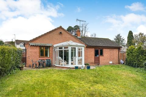 4 bedroom bungalow for sale, Cardinal Drive, Kidderminster, Worcestershire, DY10
