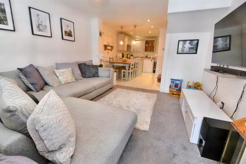 24 Cotswold Close, Verwood, BH31 6UJ
