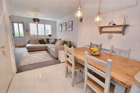 24 Cotswold Close, Verwood, BH31 6UJ