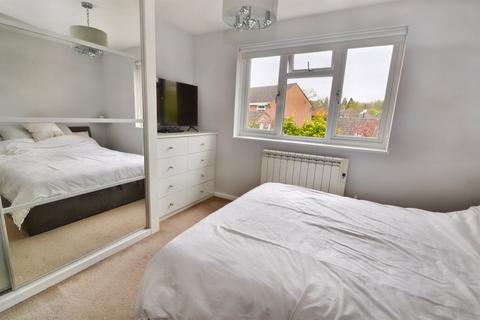 24 Cotswold Close, Verwood, BH31 6UJ
